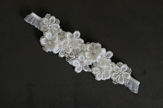 podvazek louka květin