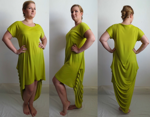 ESENCE POSEDLOSTI – zeleno-žluté dlouhé úpletové šaty se sklady